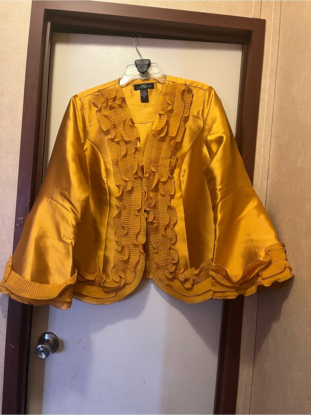 Midnight Velvet Marigold Satin 3-Piece Skirt Suit Set - Size 16 - Like New